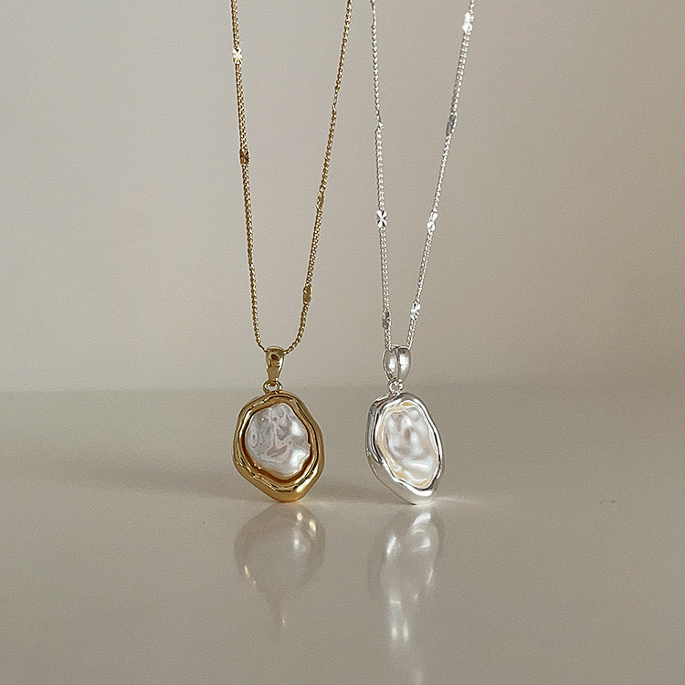 18K gold plated with irregular mother if pearl pendant on fine chain necklace silver