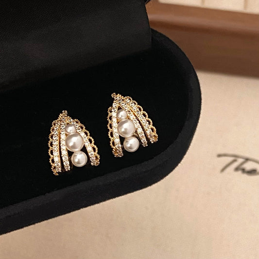  Lace Faux Pearl Earrings – Elegant, Lightweight & Timeless Everyday Jewelry