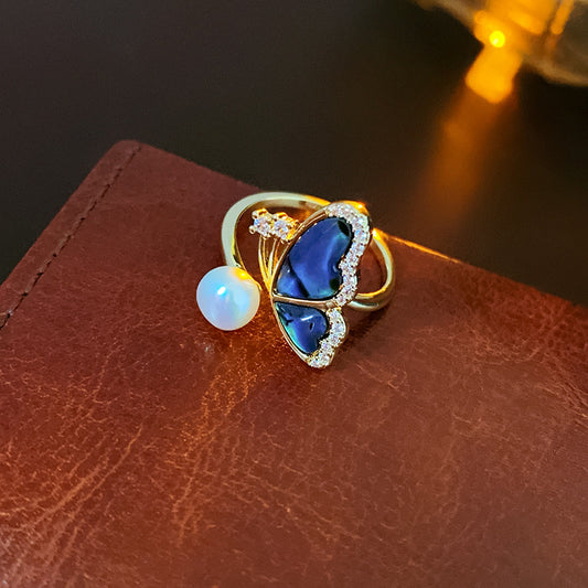 Women's mother-of-pearl butterfly shape retro luxury shiny 18K gold-plated open ring