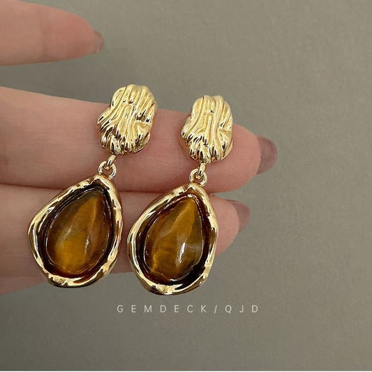 Women's Maillard French retro tiger eye stone water drop earrings