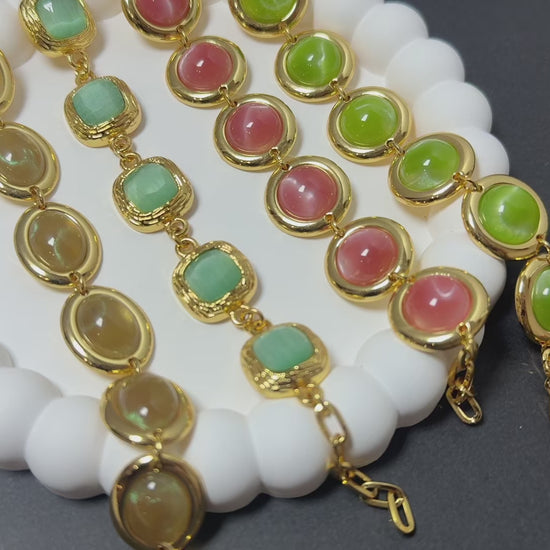 18K Gold Plated Vintage Cat Eye Bracelet, French Retro Elegant Jewelry for Women